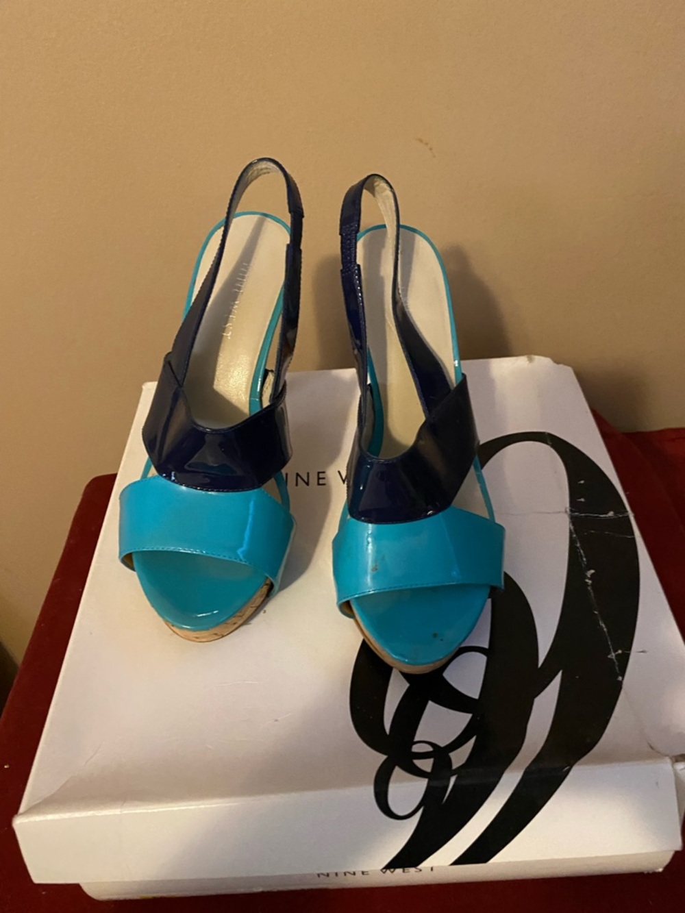 Nine West Two-Tone Navy and Turquoise Slingback Heels